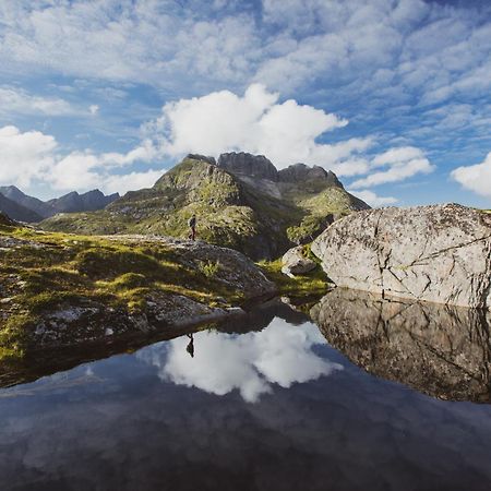 Sørvågen Lofoten Planet Basecampヴィラ エクステリア 写真